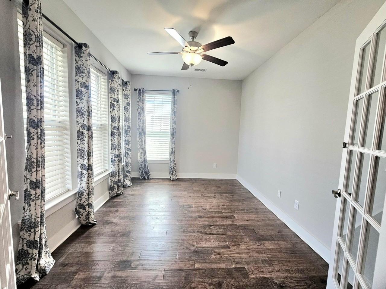 503 Scholar Way - Photo 4 of 22