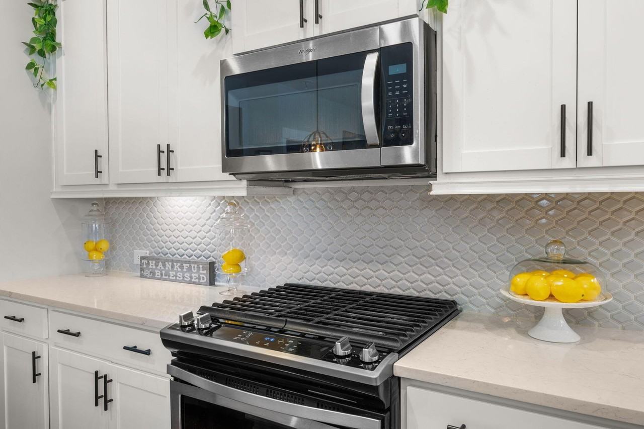 503 Scholar Way - Photo 6 of 22