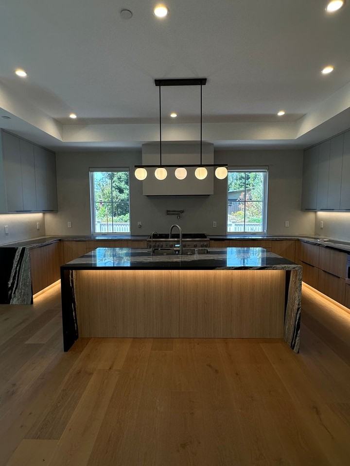 215 Verano Dr - Photo 7 of 33