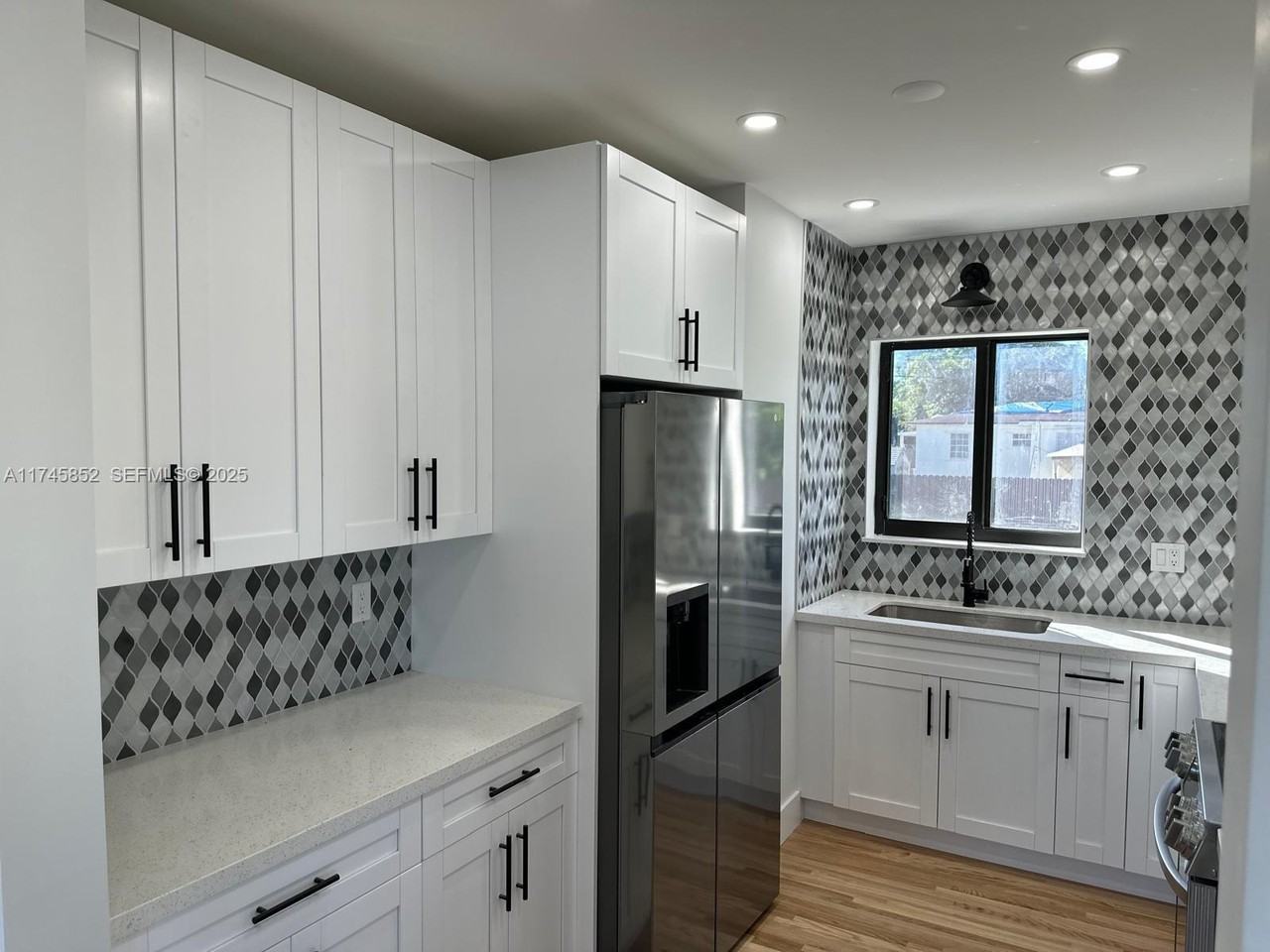 170 West 58th Street #0 - Photo 3 of 23