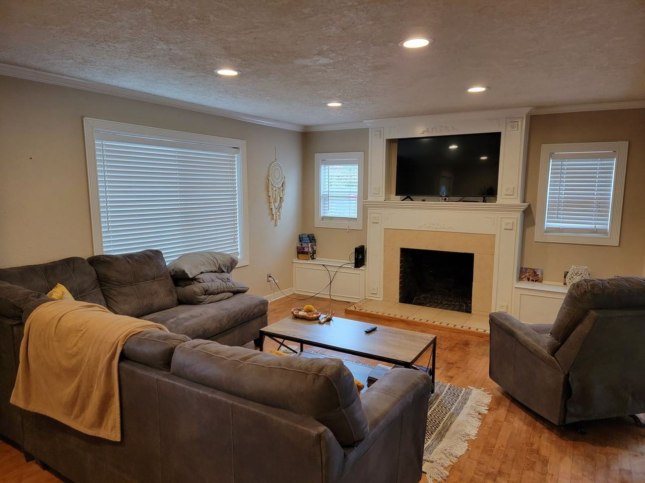 943 Nw 11th St - Photo 4 of 28