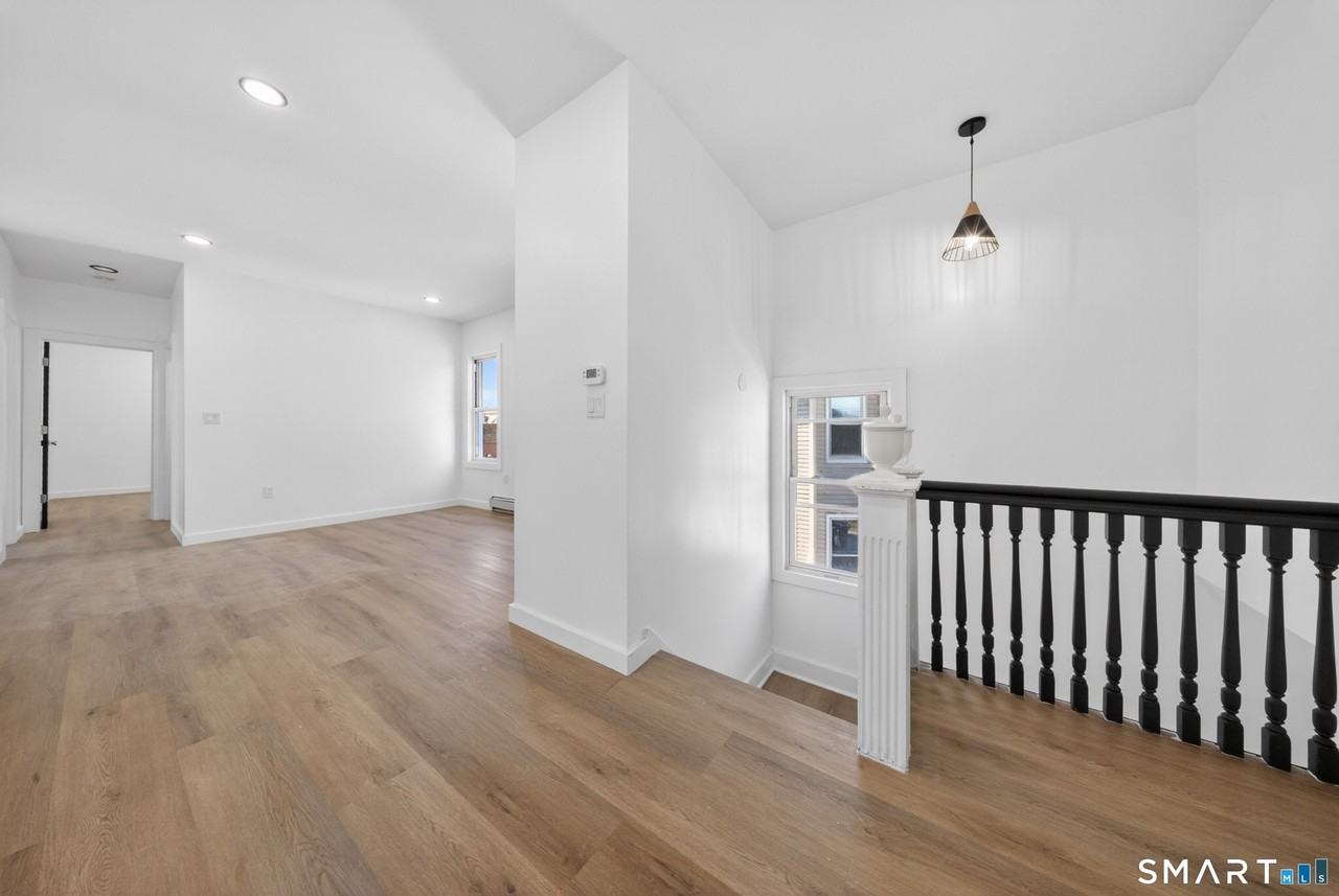 259 Laurel Ave #2 - Photo 4 of 31