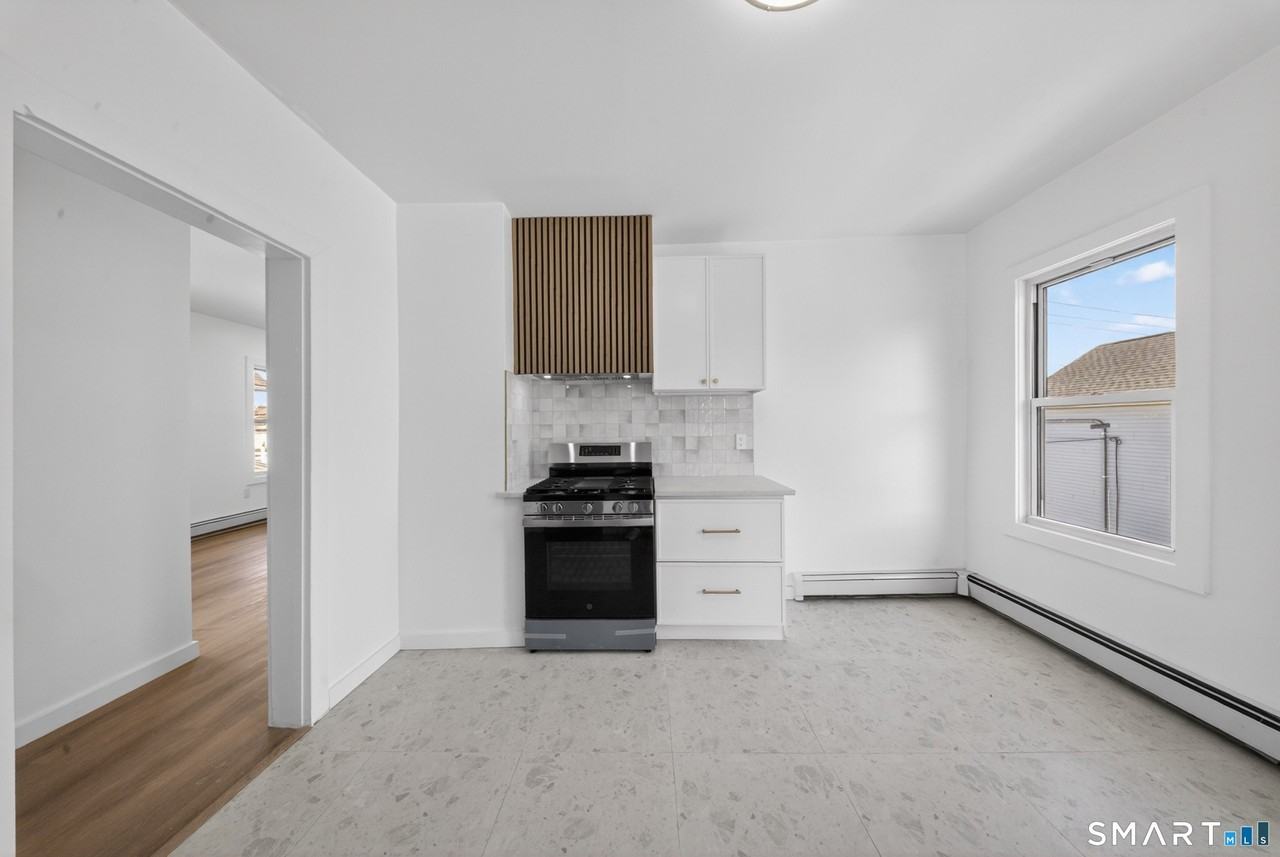 259 Laurel Ave #2 - Photo 7 of 31