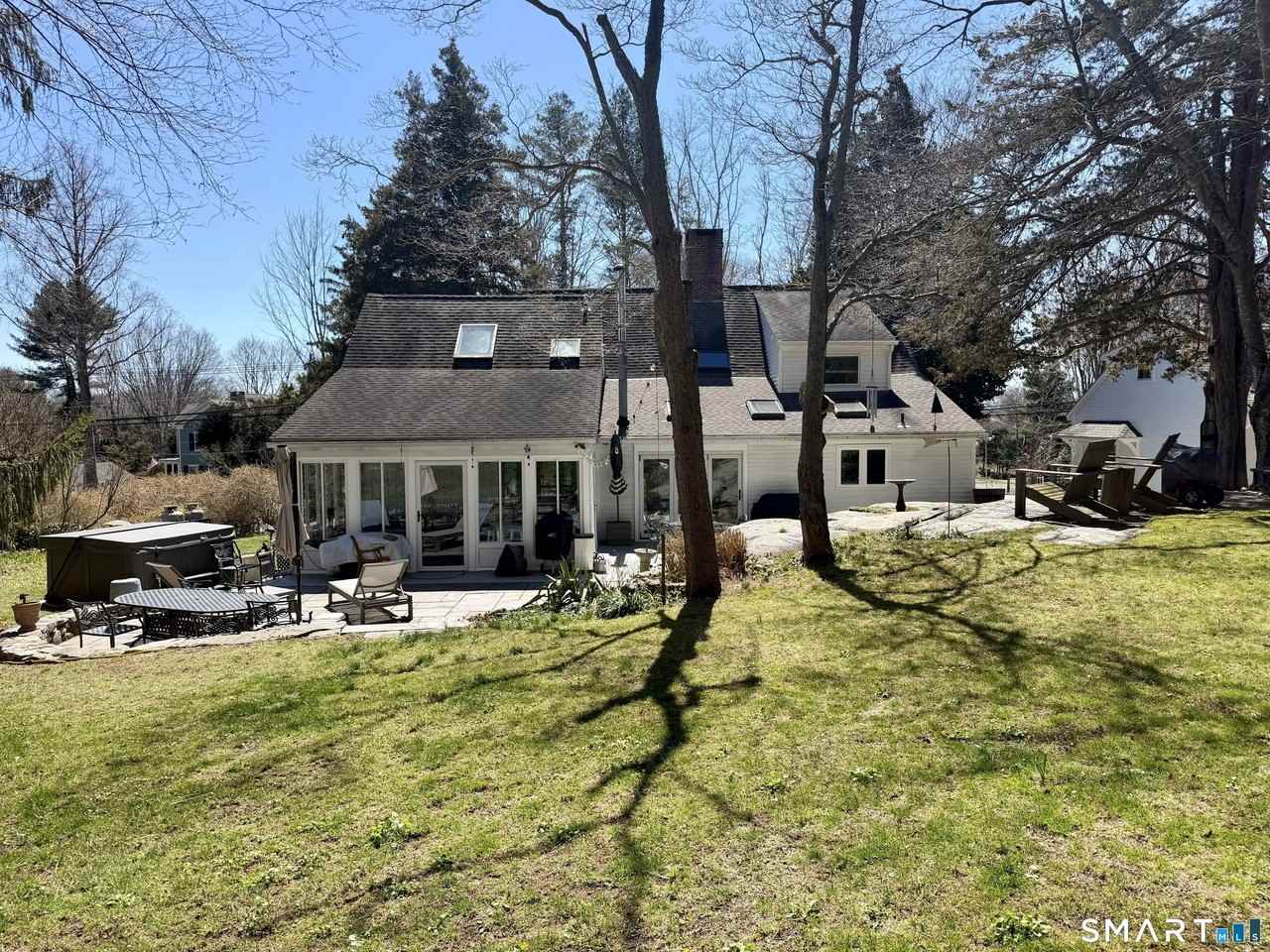 509 Boston Post Rd - Photo 5 of 34