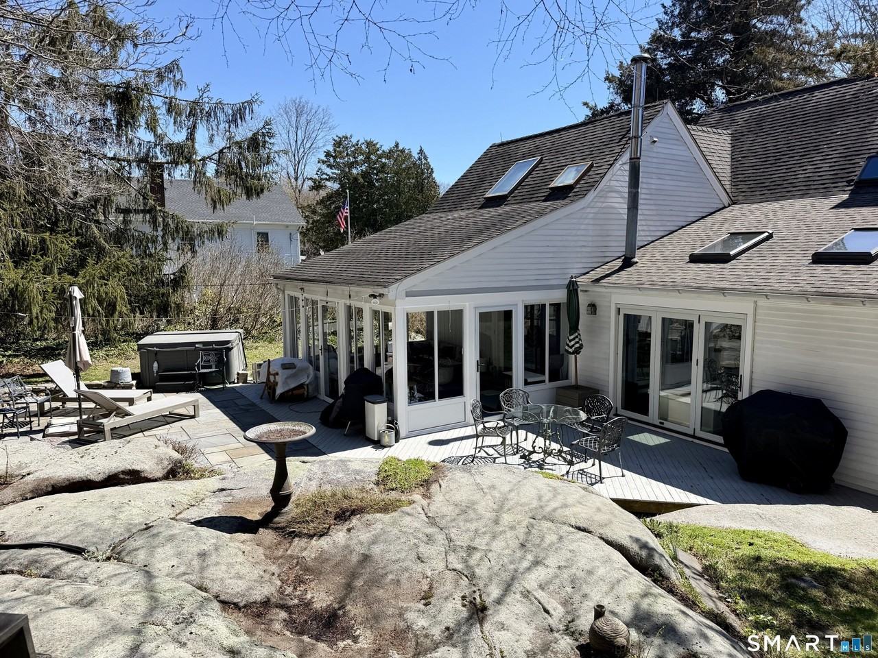 509 Boston Post Rd - Photo 6 of 34