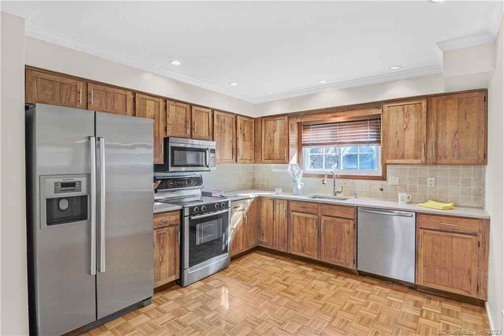 73 Dora St #D - Photo 5 of 23