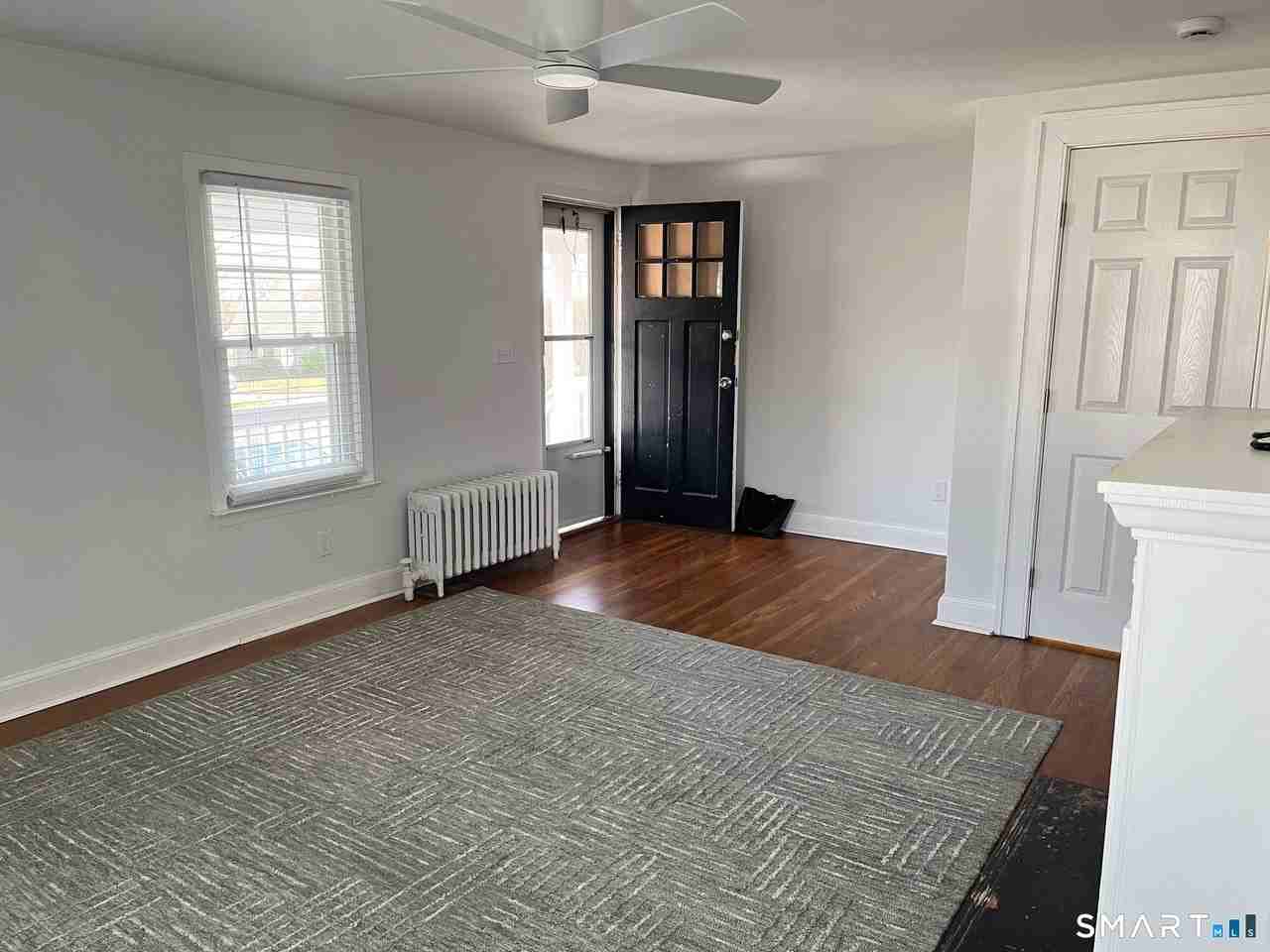 446 Old Stratfield Rd - Photo 2 of 14