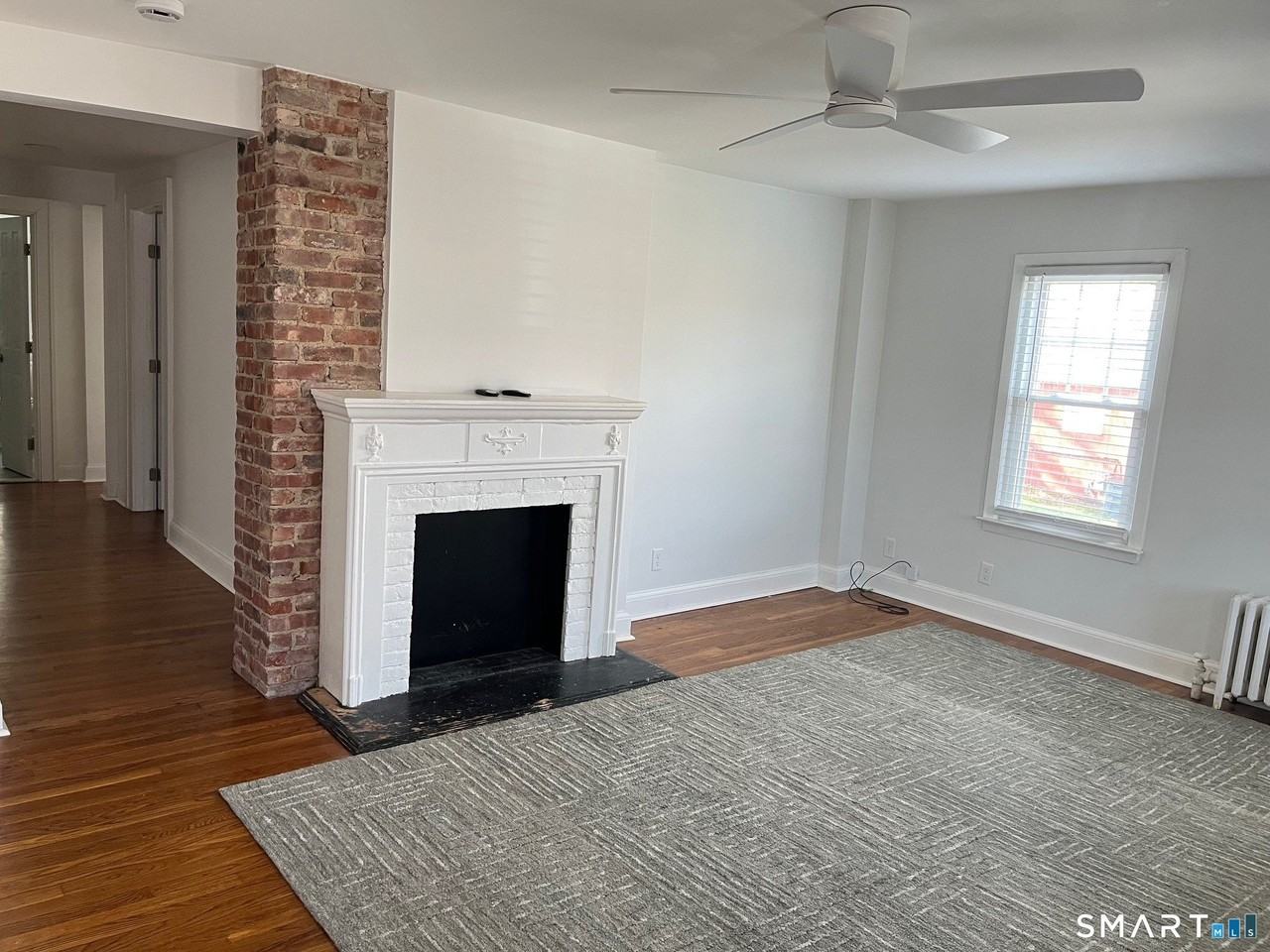 446 Old Stratfield Rd - Photo 3 of 14