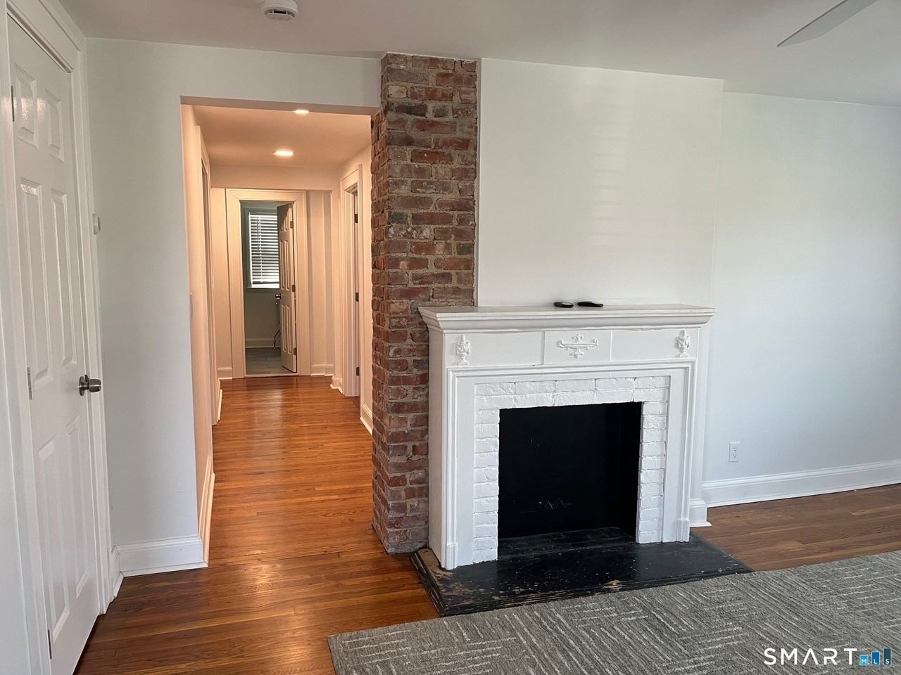 446 Old Stratfield Rd - Photo 4 of 14