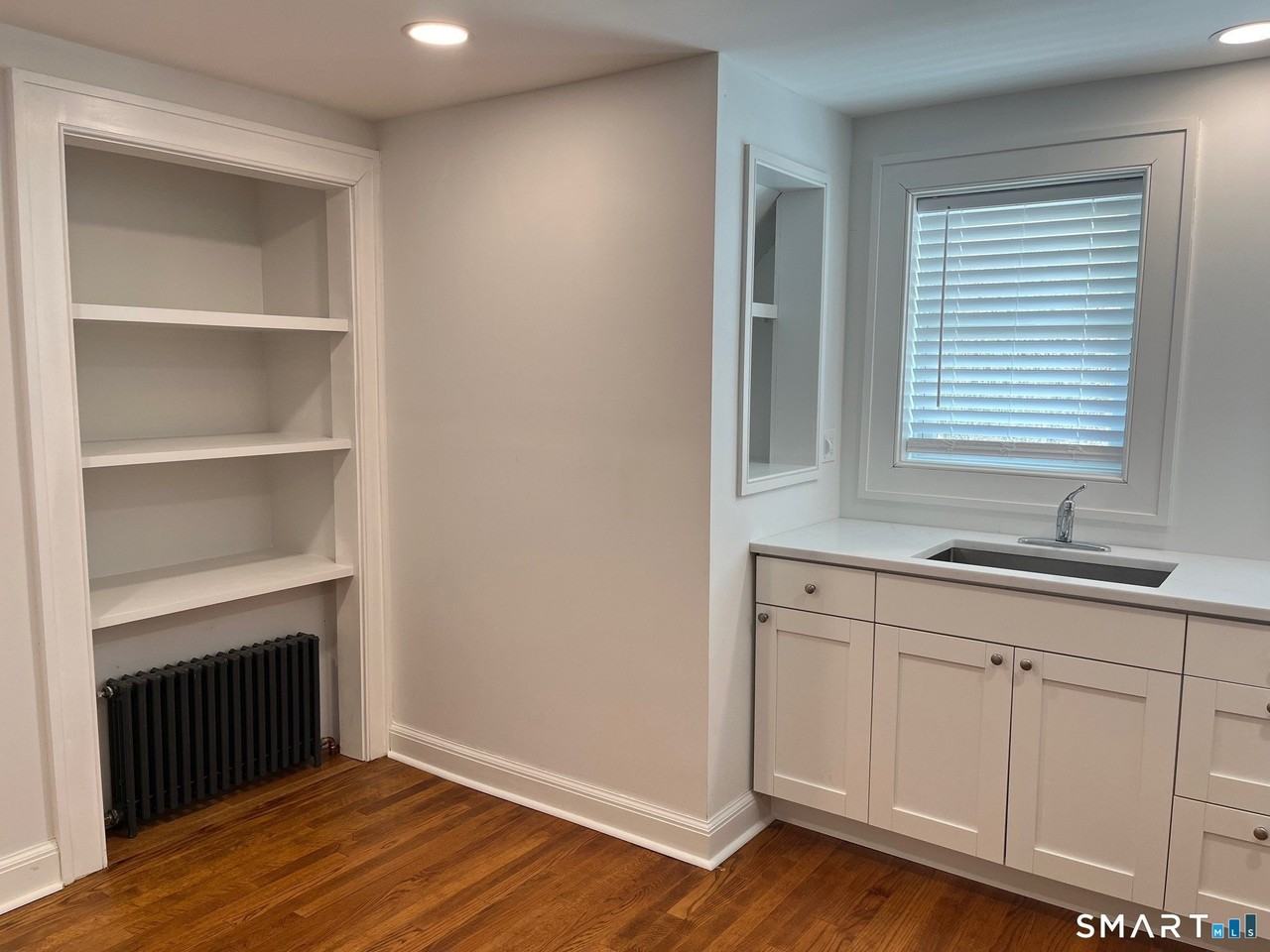 446 Old Stratfield Rd - Photo 6 of 14