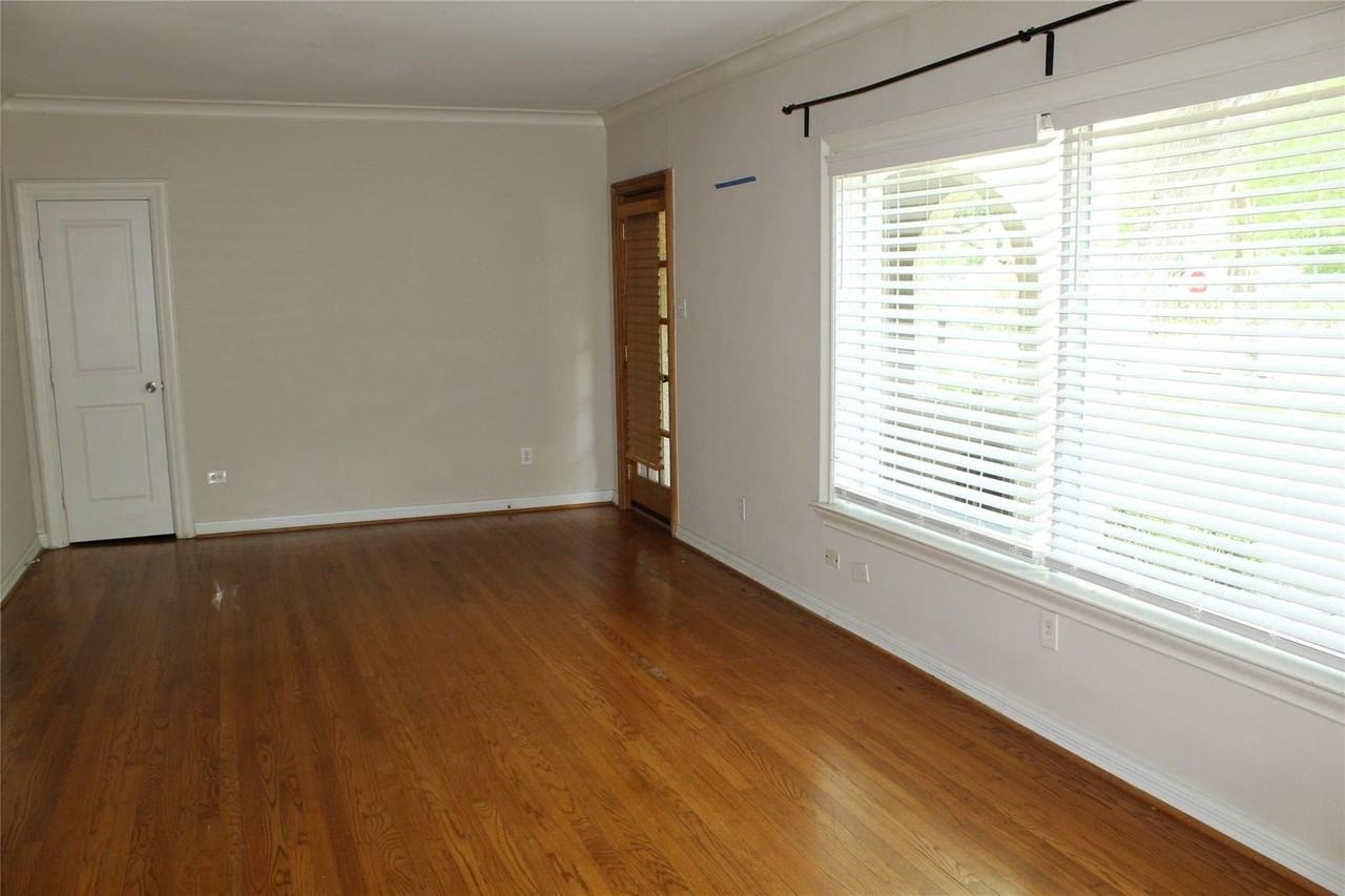 3733 Binkley Ave - Photo 3 of 13