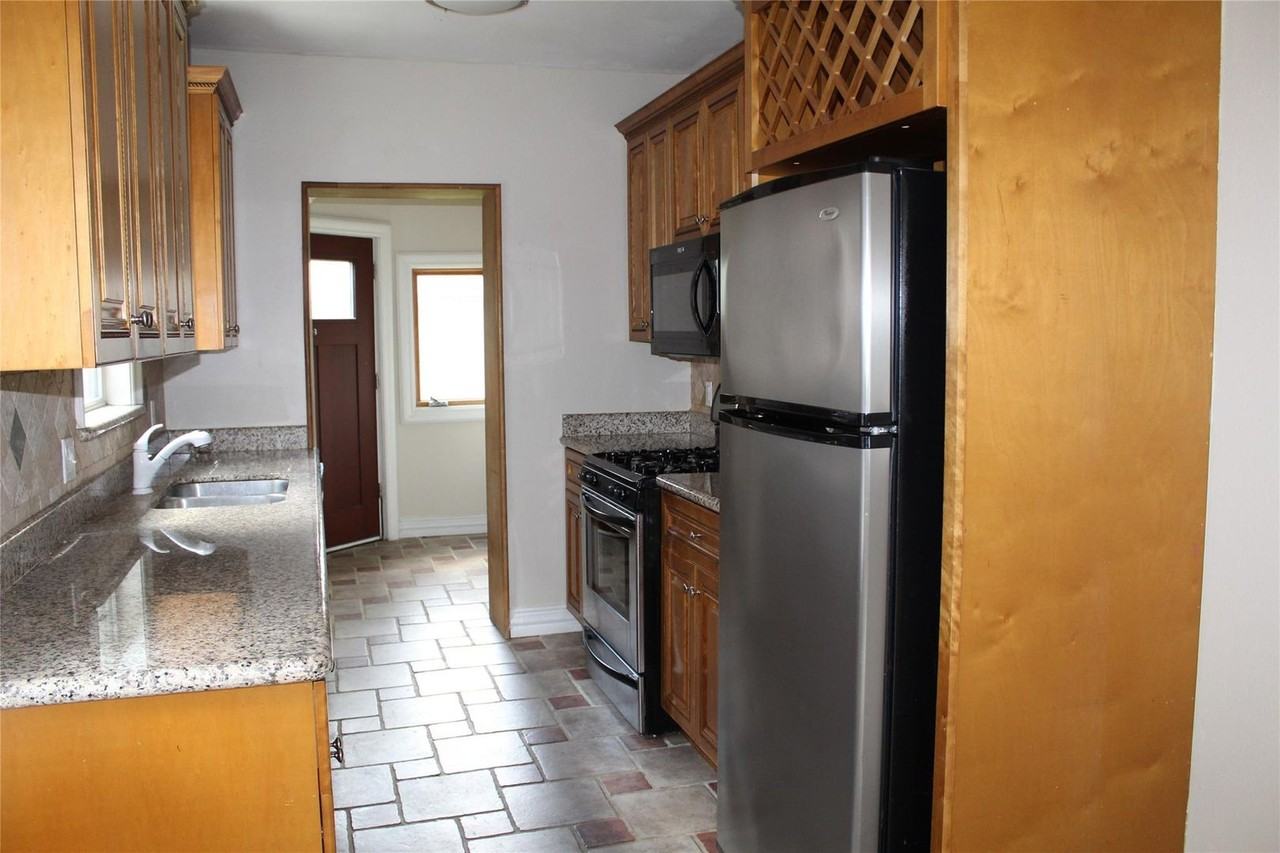 3733 Binkley Ave - Photo 7 of 13