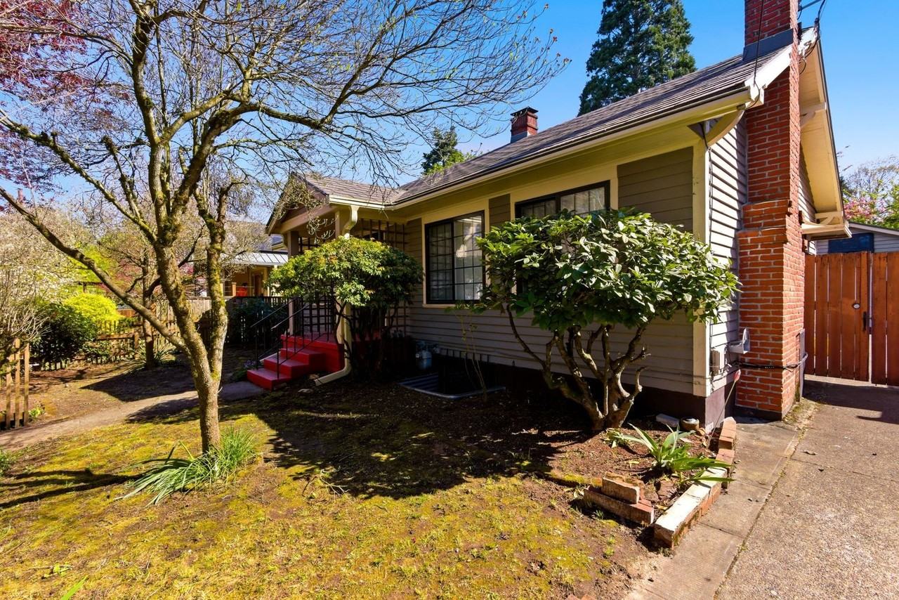 6626 N Borthwick Ave - Photo 4 of 39