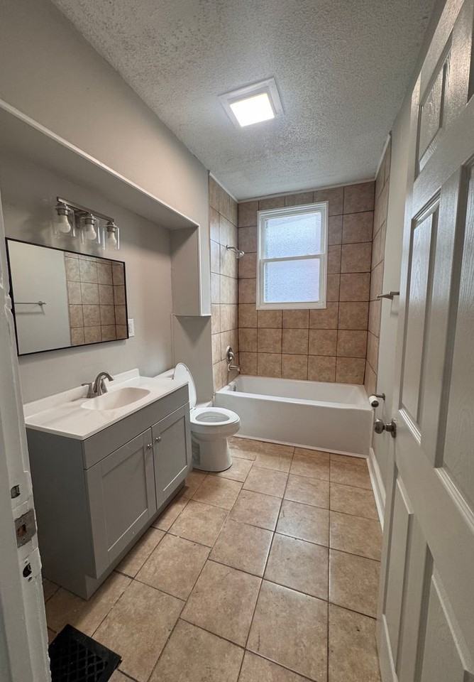 821 Heaton St - Photo 6 of 15