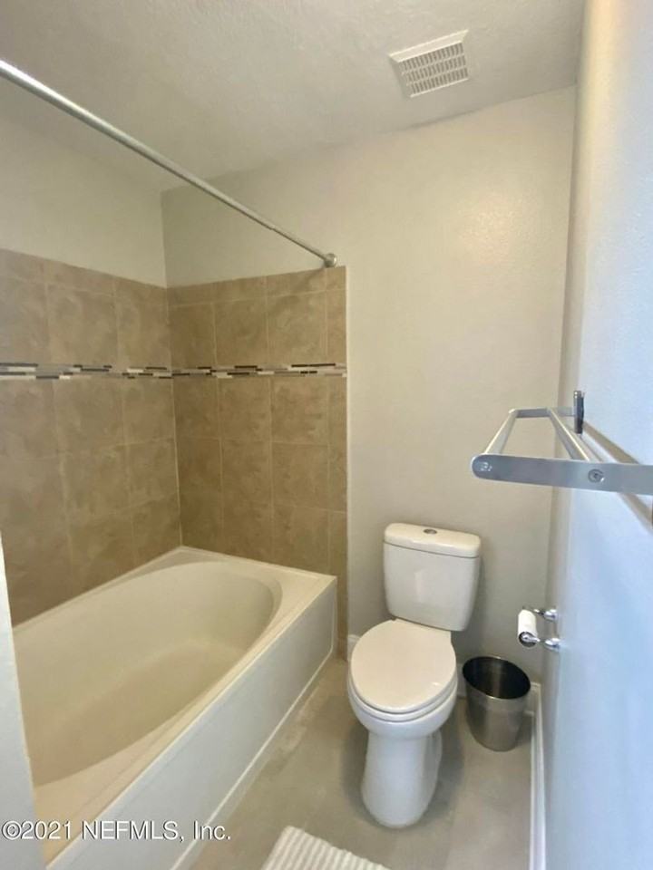 29 Arbor Club Dr #209 - Photo 7 of 25