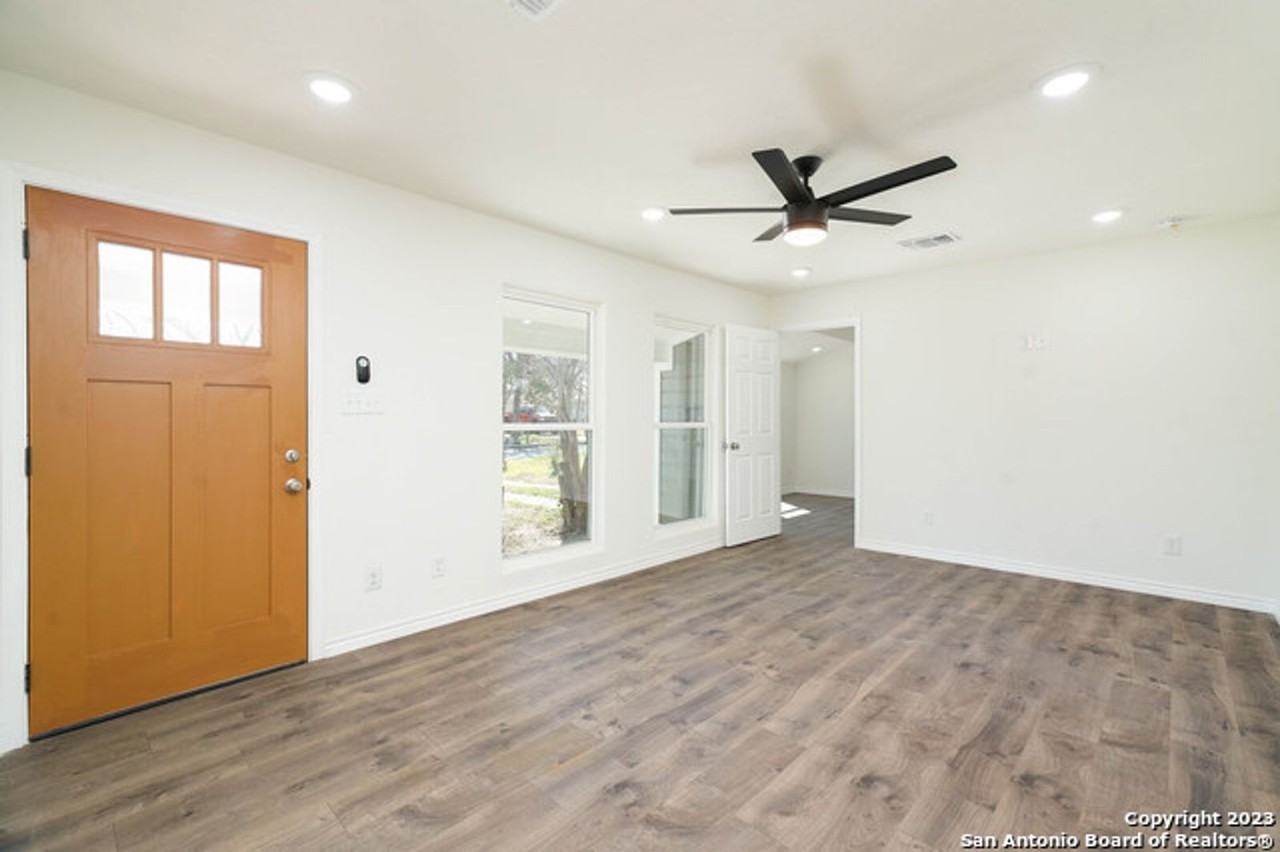 143 Kinder Dr - Photo 4 of 20