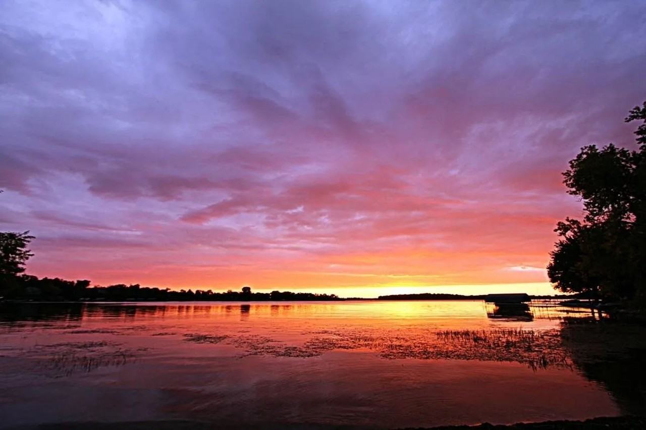 16926 Grays Bay Blvd - Photo 4 of 13