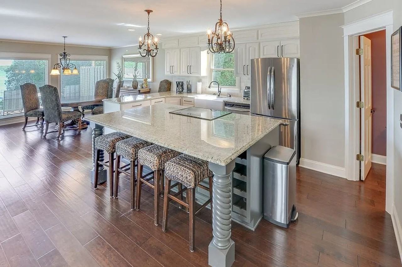 16926 Grays Bay Blvd - Photo 7 of 13