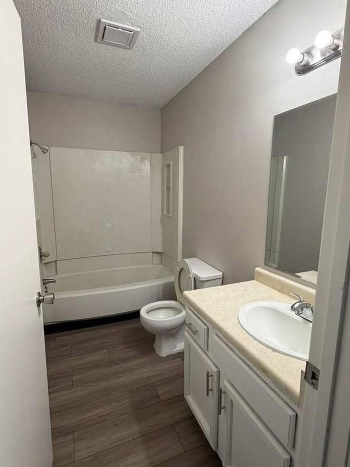 Oak Pointe Apartments - Photo 5 of 14