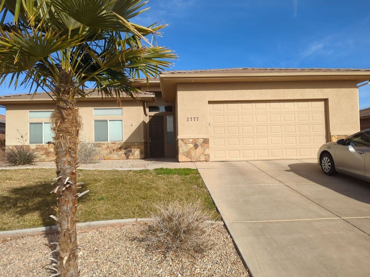 2777 E 410 N - Photo 2 of 10