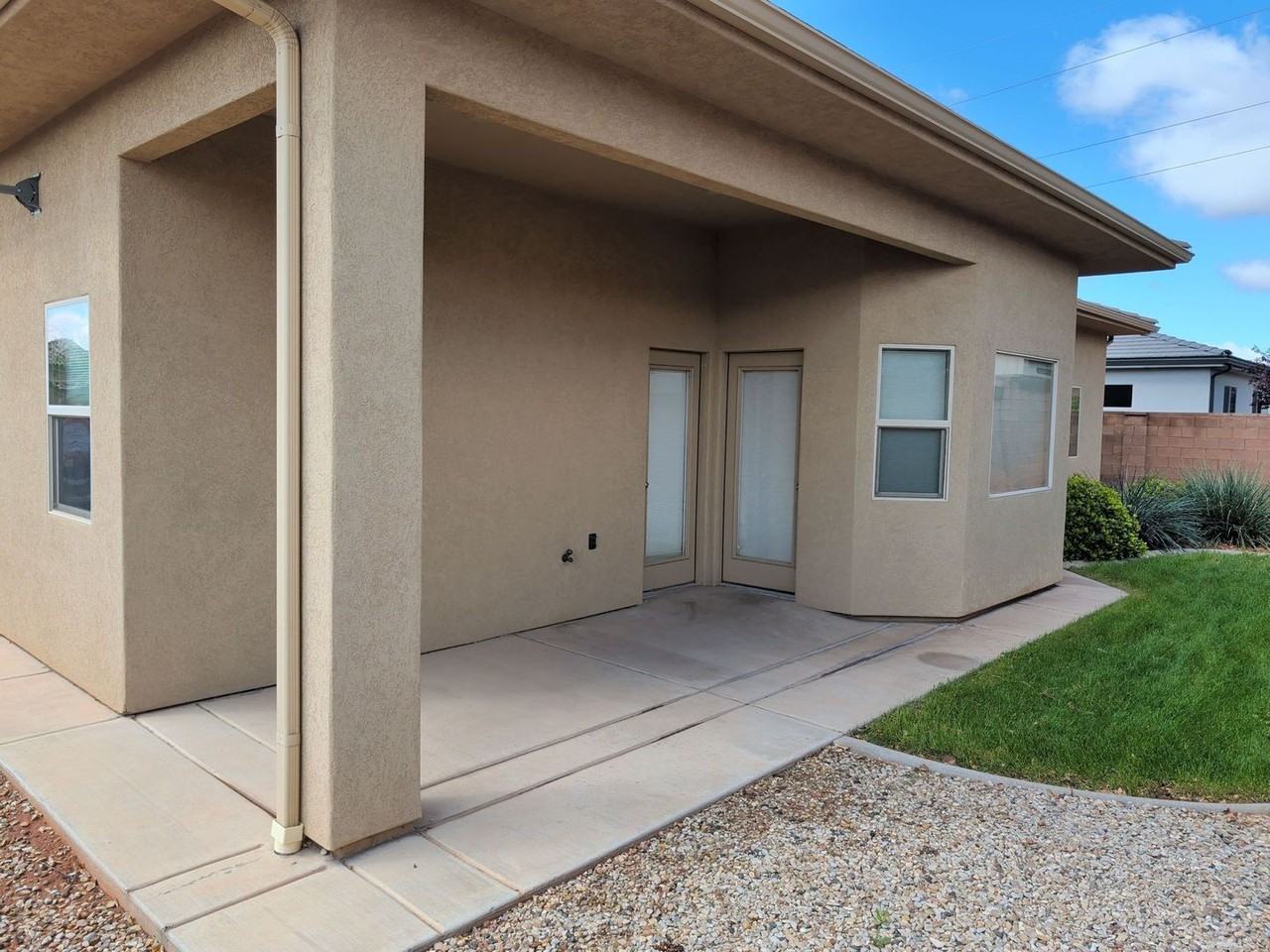 2777 E 410 N - Photo 6 of 10