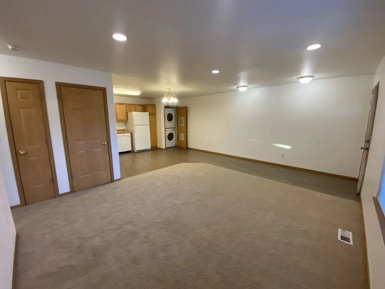 2732 Berryman Ln - Photo 4 of 17