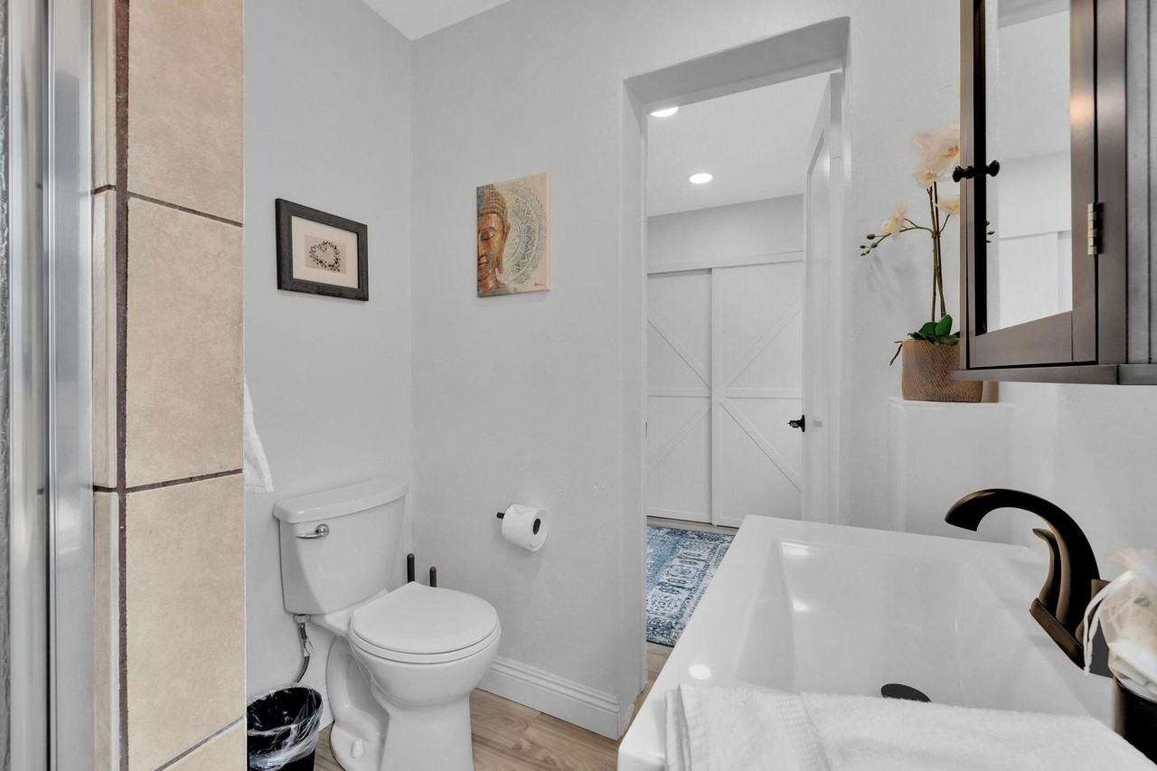 4060 Kendall St - Photo 4 of 25