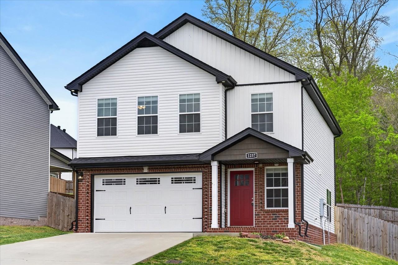 1237 Ridge Meadow Dr - Photo 2 of 32