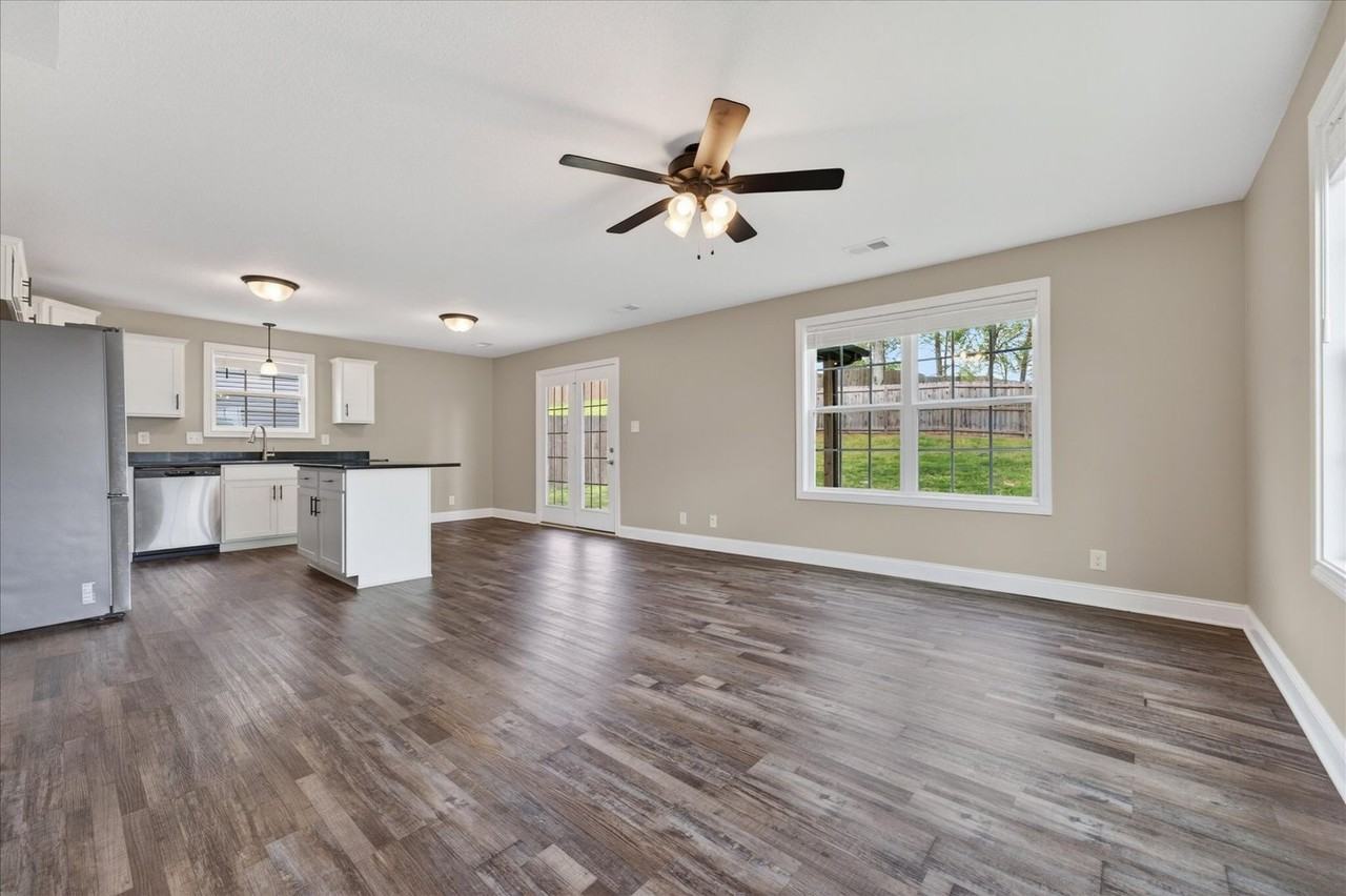 1237 Ridge Meadow Dr - Photo 7 of 32