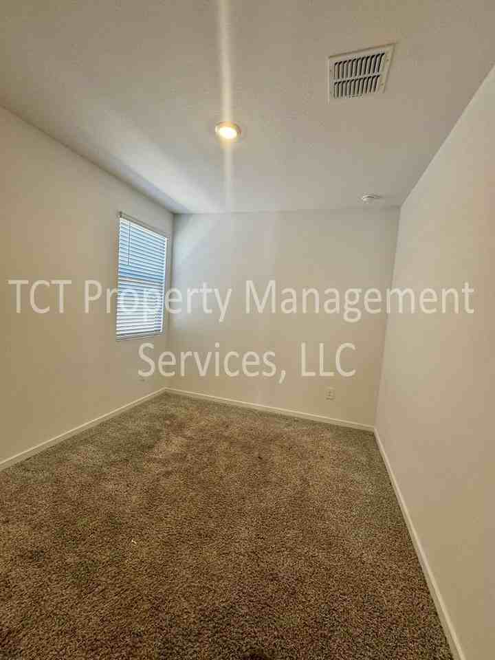 35623 N Seedling St - Photo 6 of 14