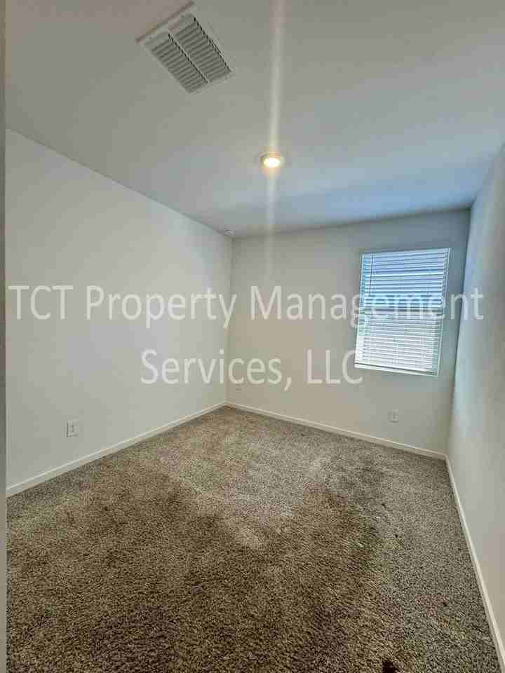 35623 N Seedling St - Photo 7 of 14