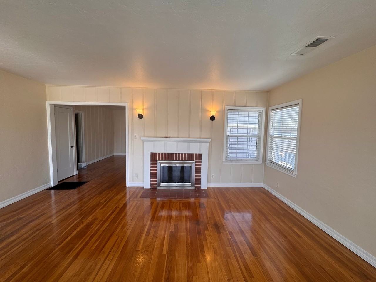 21 Orange Dr - Photo 4 of 26