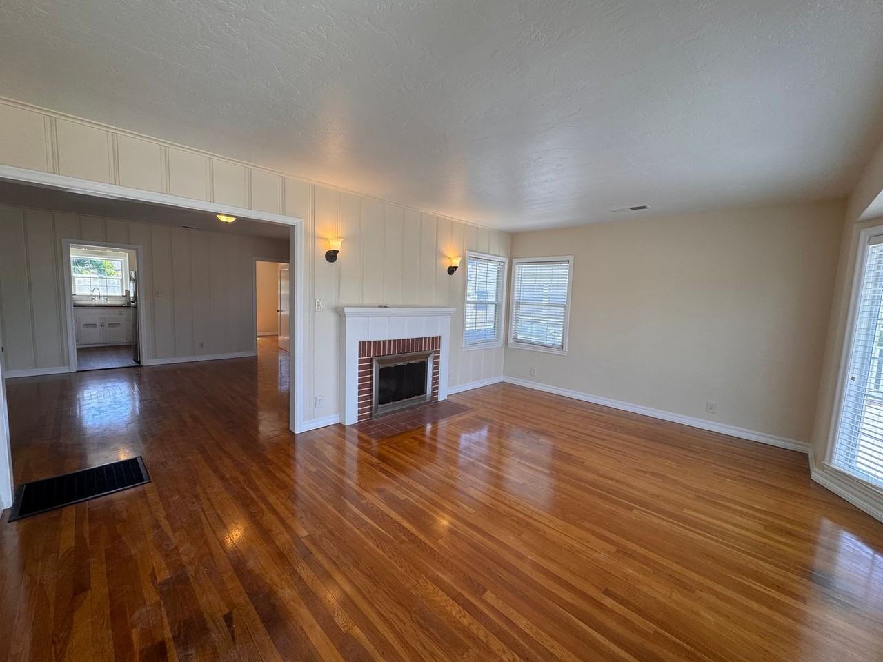 21 Orange Dr - Photo 5 of 26