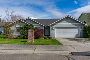 1669 Nw Camellia Loop - Photo 1 of 1