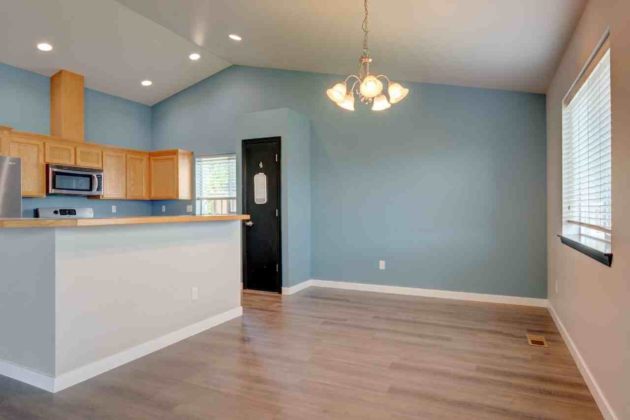 1669 Nw Camellia Loop - Photo 6 of 29