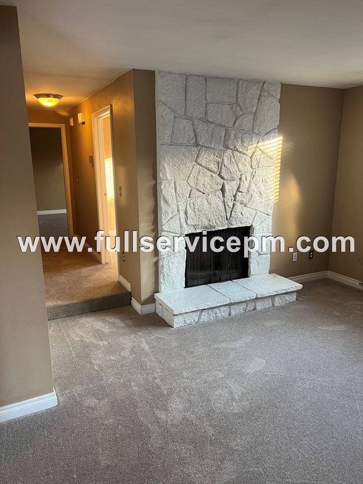 12028 Slater Ave Ne #B7 - Photo 6 of 24