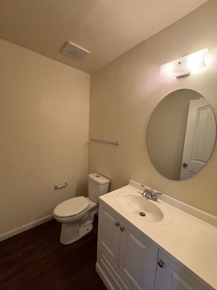 2809 N Mountain Ave - Photo 6 of 9