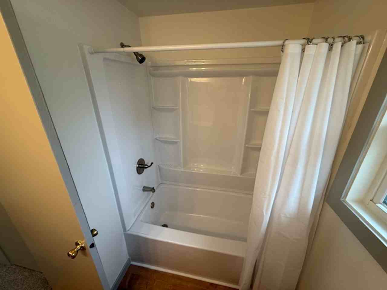 720 Nw Walnut Blvd - Photo 3 of 17