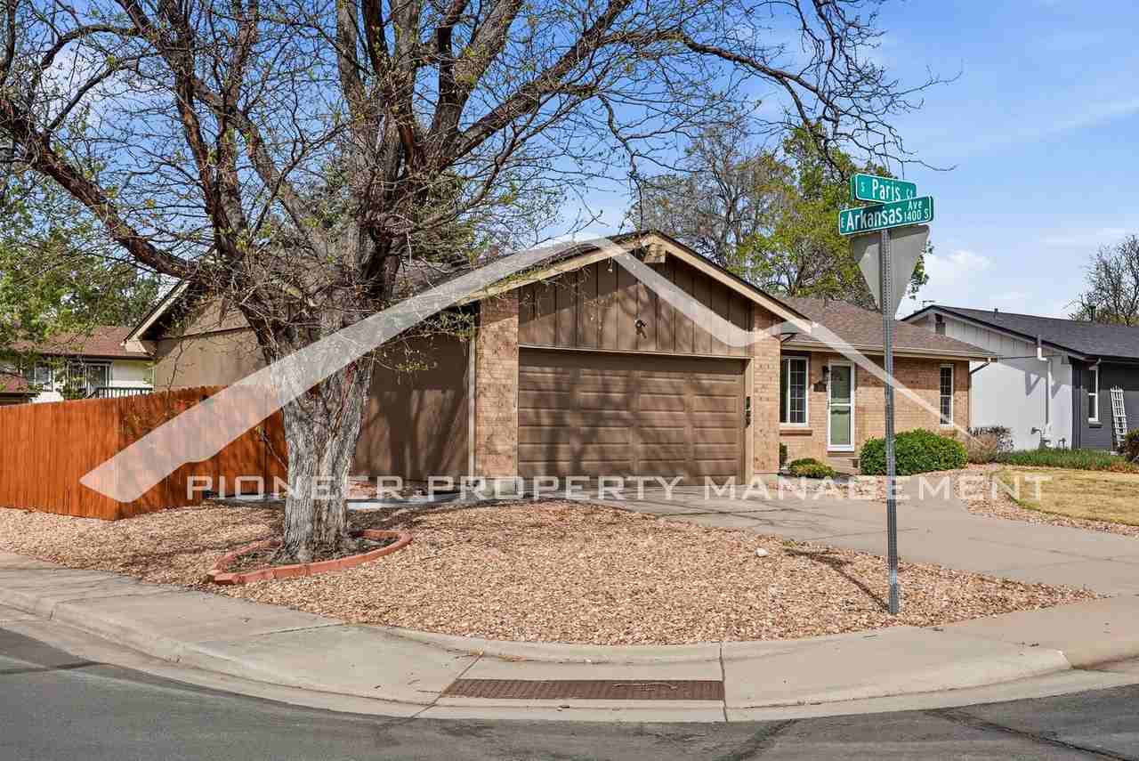 1399 S Paris Ct - Photo 2 of 29