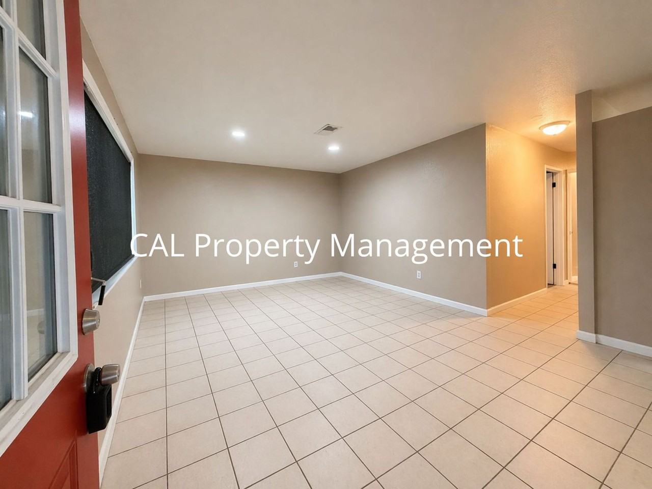 421 Michael Cir - Photo 2 of 19