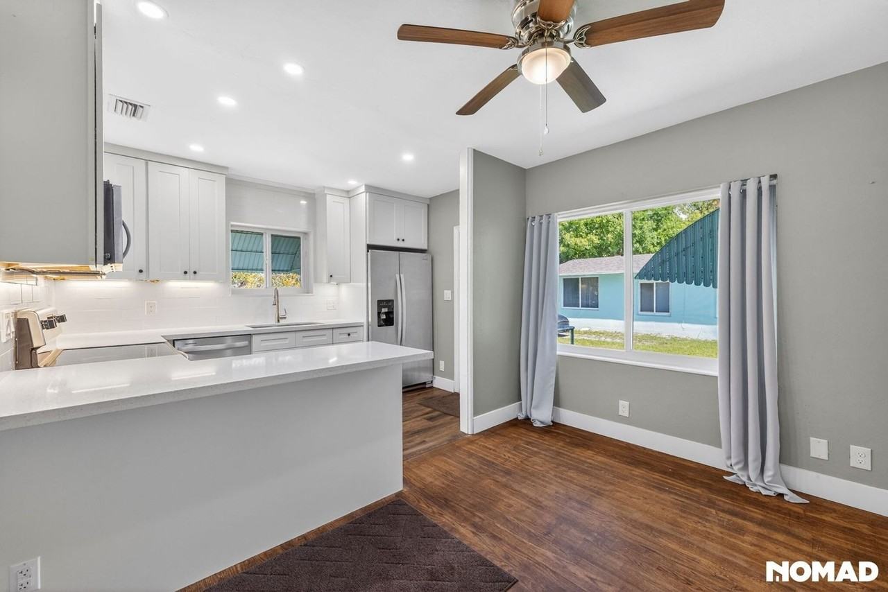 601 Ne 35th St - Photo 4 of 19