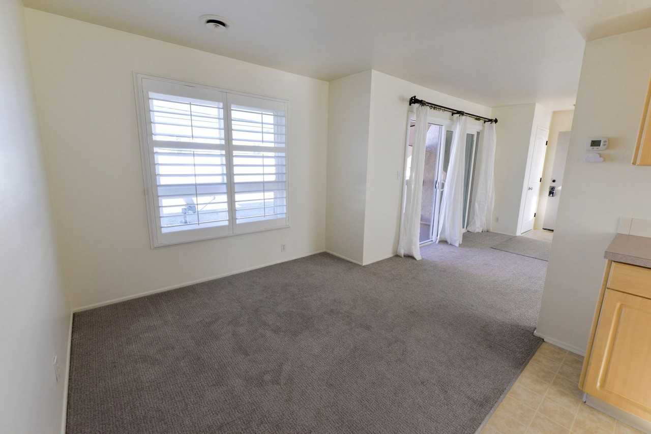 236 Avenida Del Poniente - Photo 5 of 19