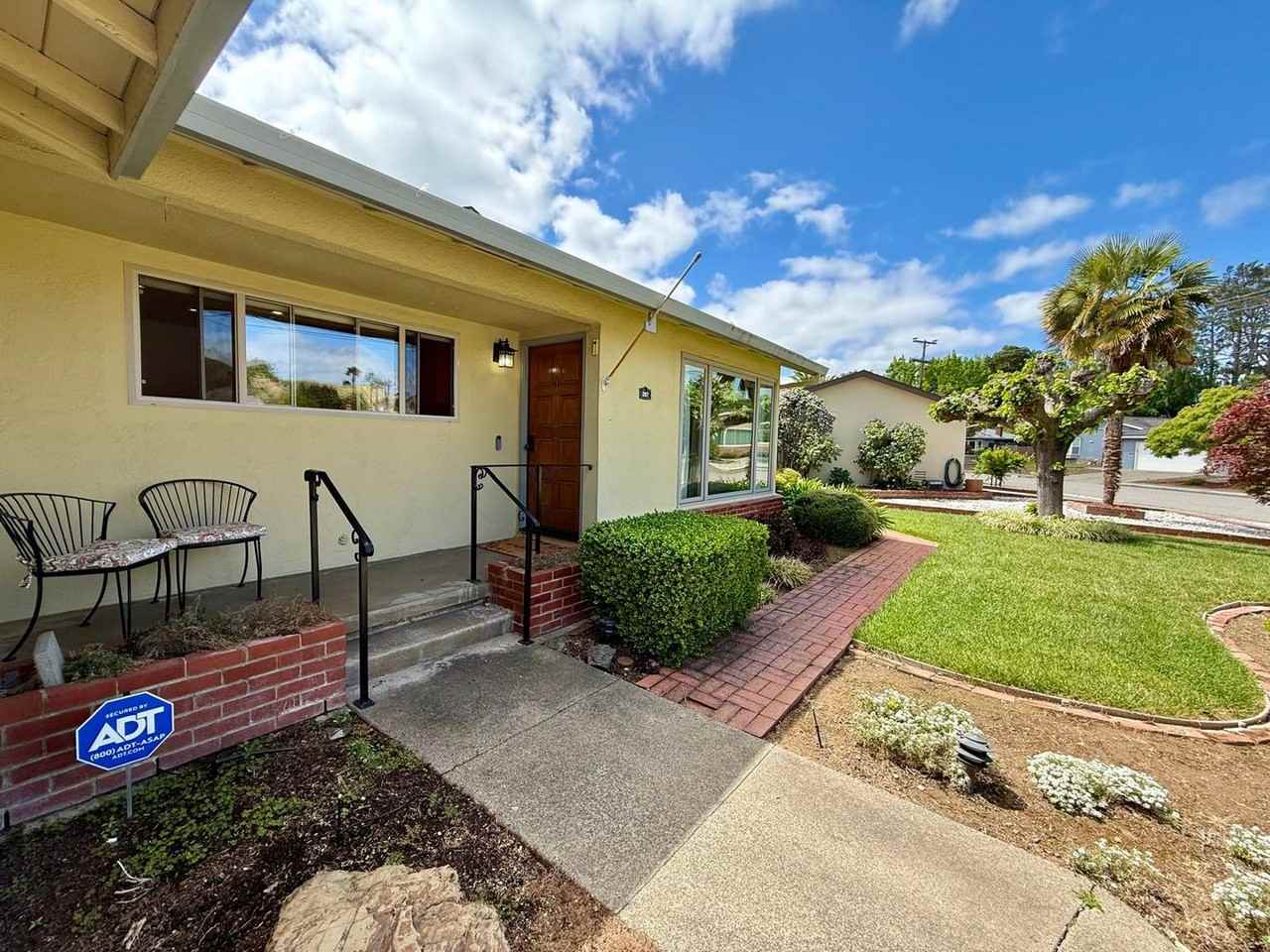 267 Orris Ter - Photo 2 of 22