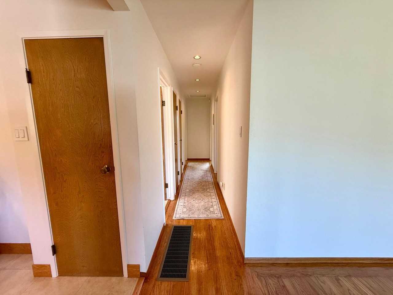 267 Orris Ter - Photo 5 of 22