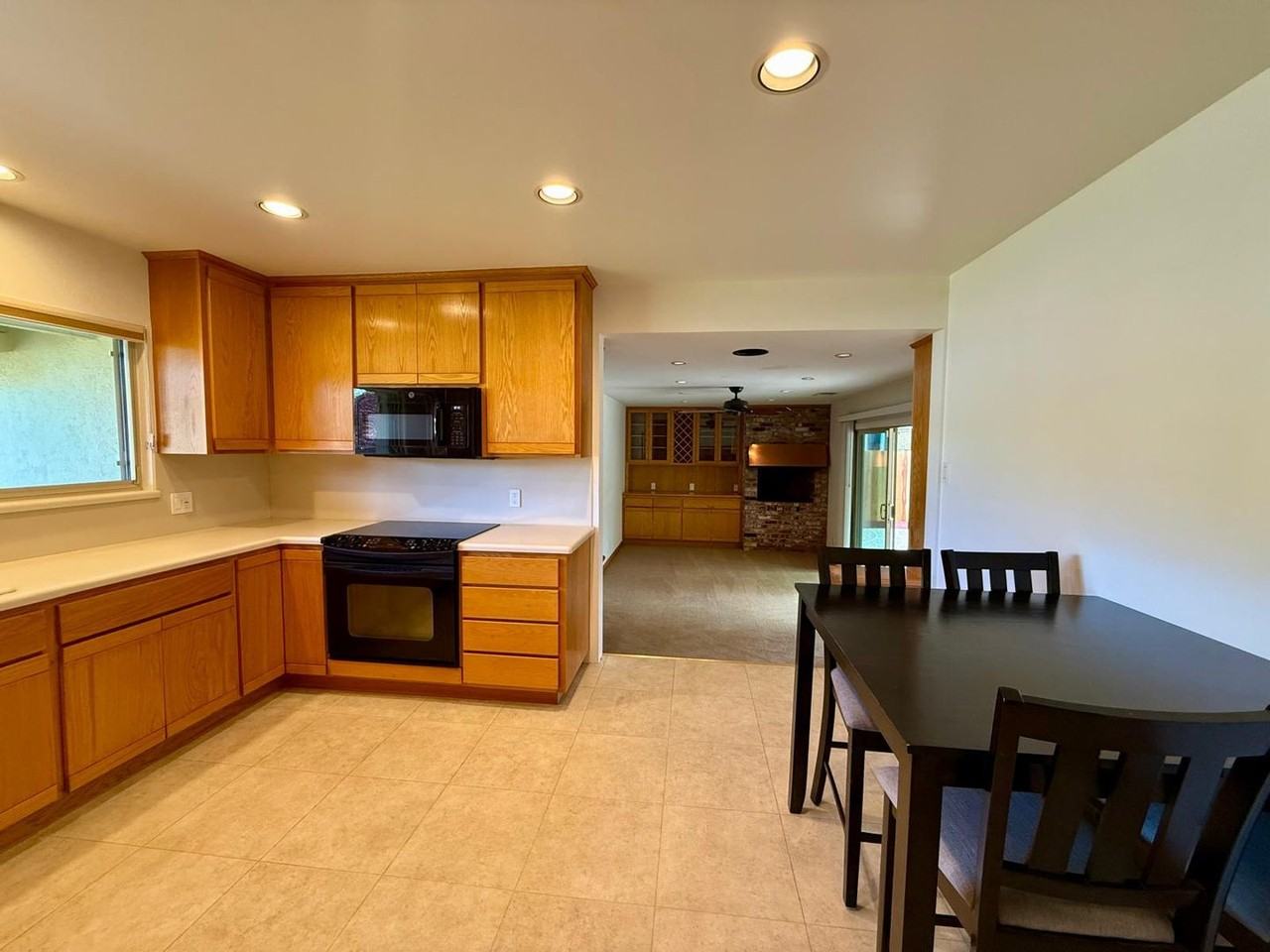 267 Orris Ter - Photo 6 of 22