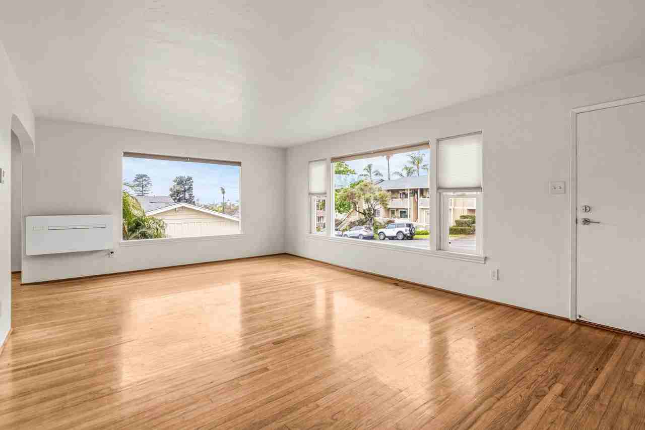 911 Civic Center Dr - Photo 6 of 22