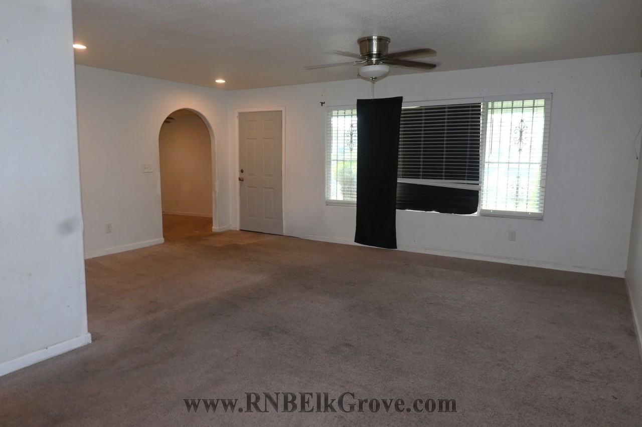 2271 E Church St - Photo 4 of 23