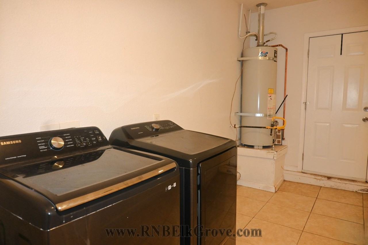 2271 E Church St - Photo 7 of 23