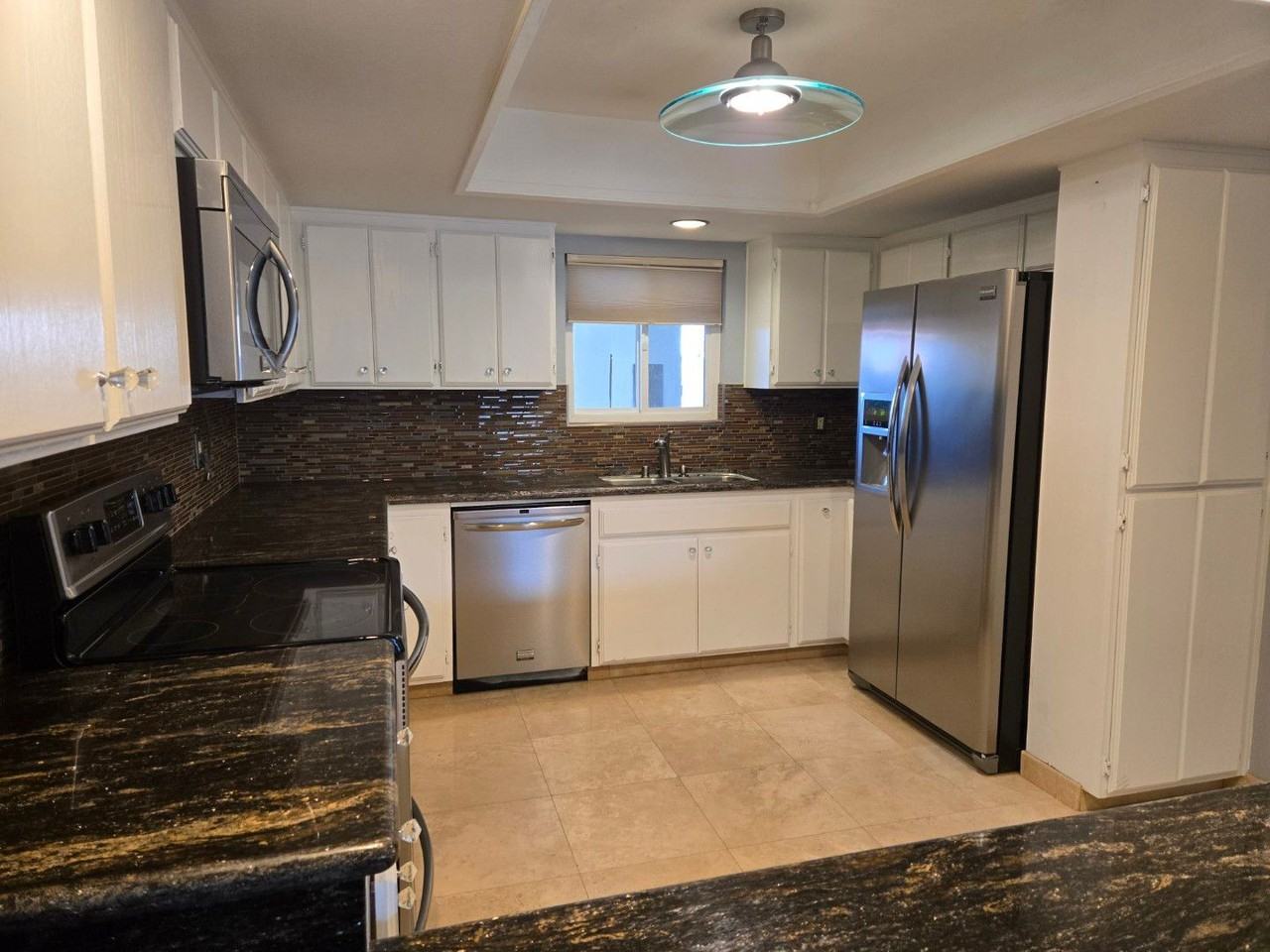 6960 Hyde Park Dr #8 - Photo 7 of 22