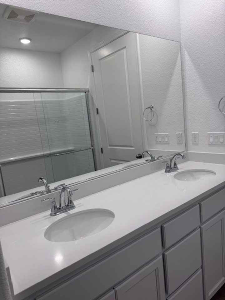 306 Shamrock Dr - Photo 7 of 12